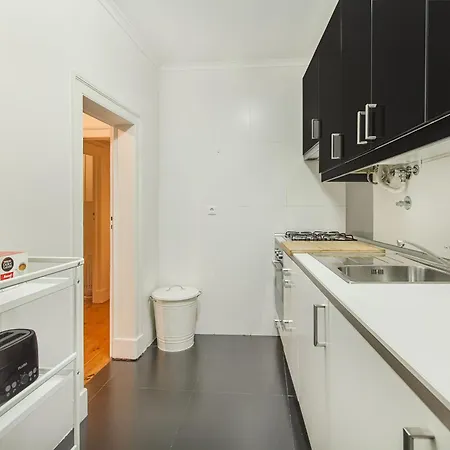 Duque's Cozy Retreat @ Historical